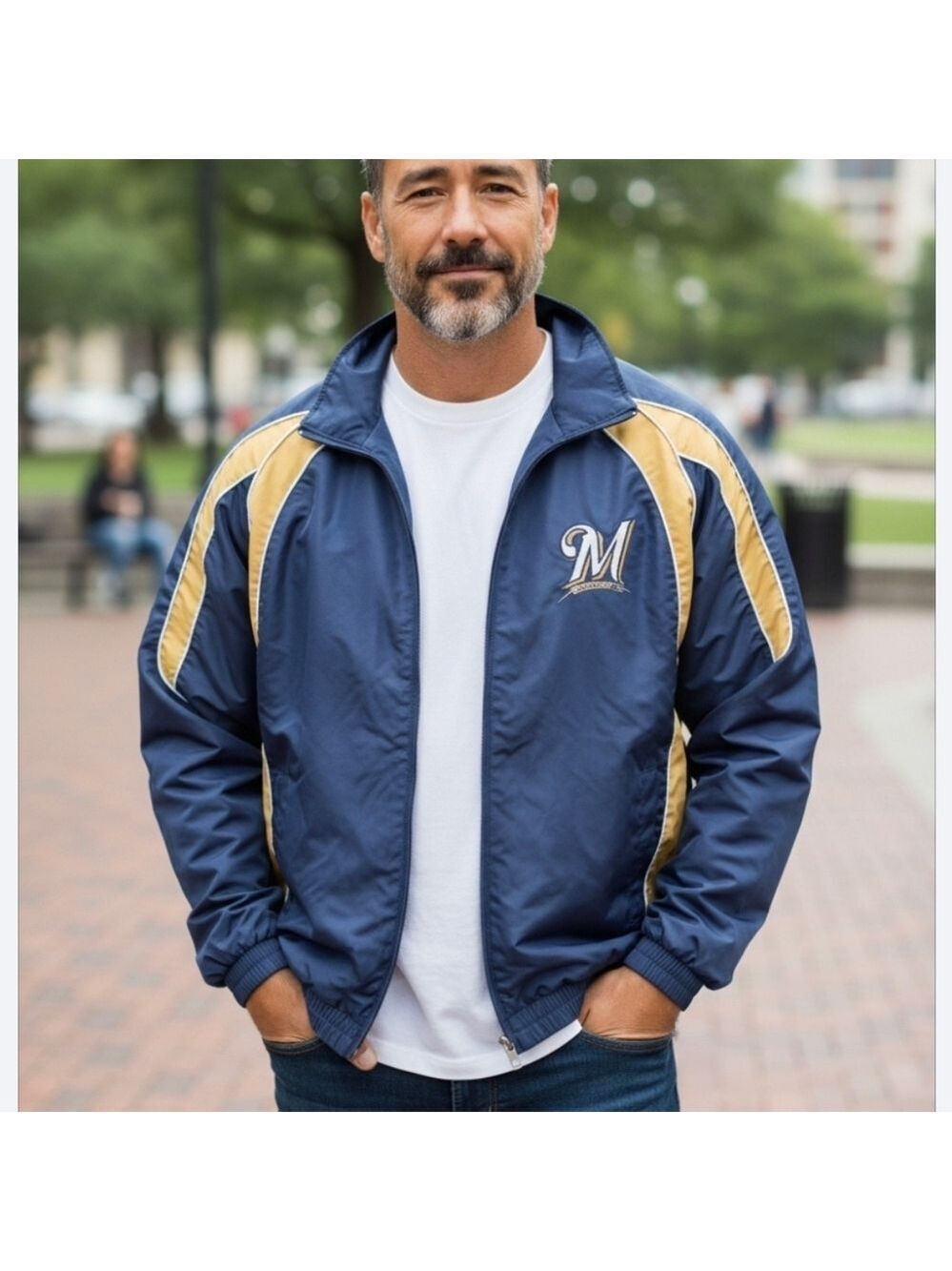 Milwaukee Brewers Jacket Large Genuine Merchandise #JAC17